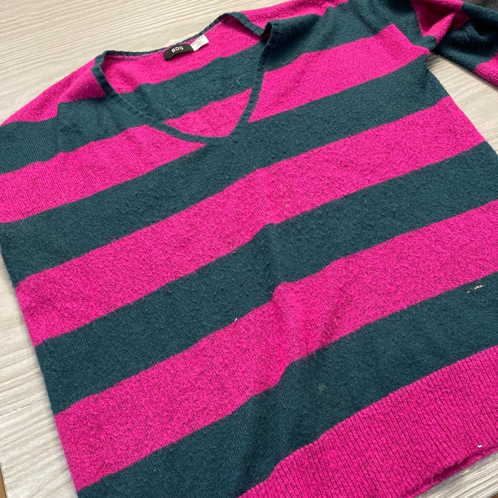 BDG sweater